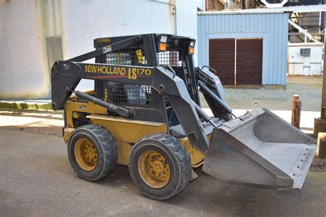 skid steer model 170 curb weight|new holland skid steer specs.